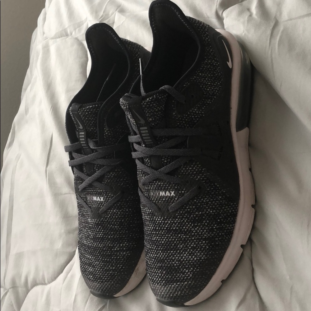 Nike Air Max Sequent 3